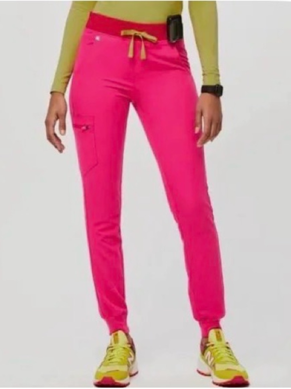 Figs Shocking Pink Zamora Jogger XS with neon green drawstring.